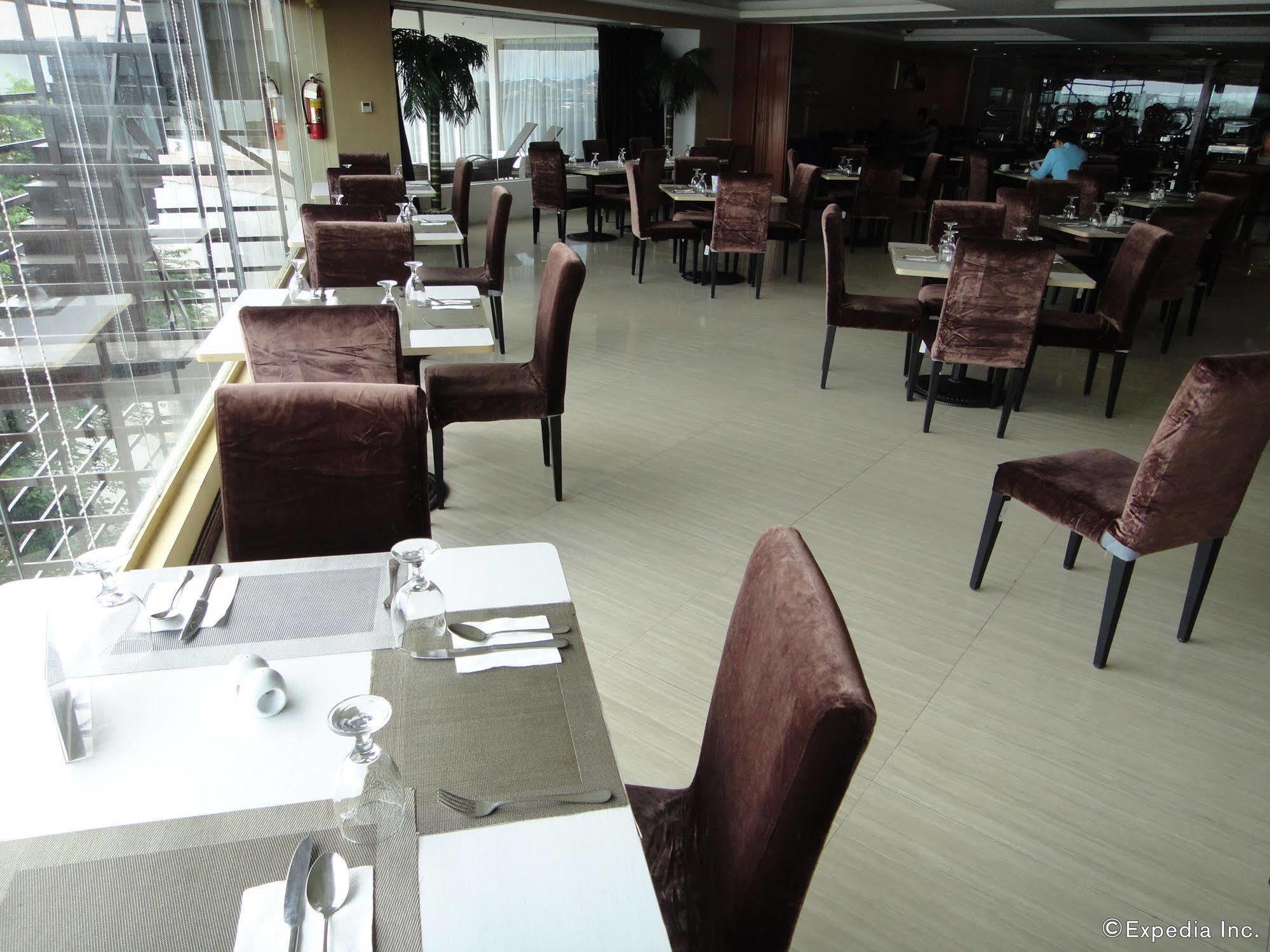 Sunlight Hotel Puerto Princesa Ngoại thất bức ảnh